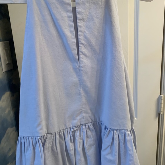 Sleeveless baby blue top - Picture 2 of 2